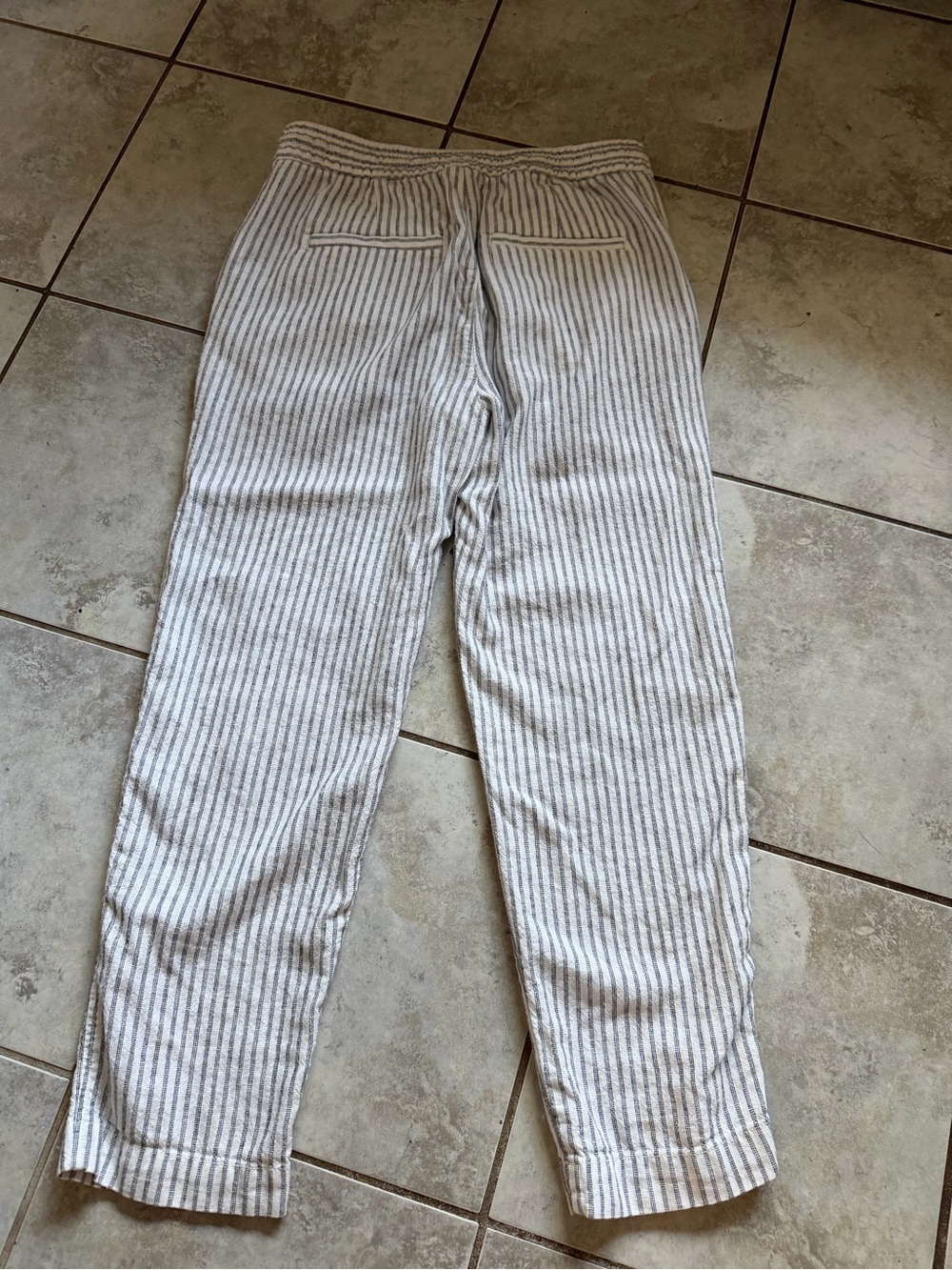 GAP Women's Striped Chinos in White and Gray